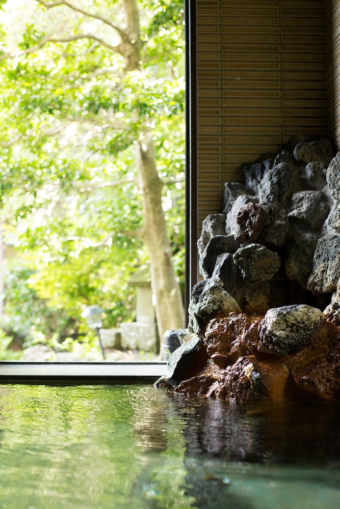 敷地内源泉かけ流し温泉 ホテル REFRESH CARE SPA 静岡