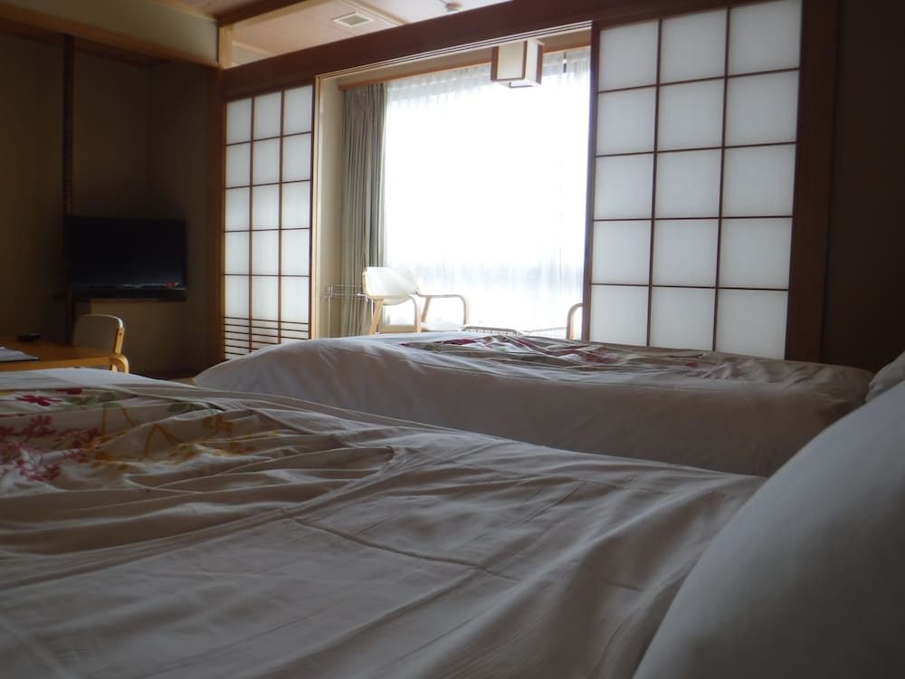 敷地内源泉かけ流し温泉 ホテル REFRESH CARE SPA 静岡