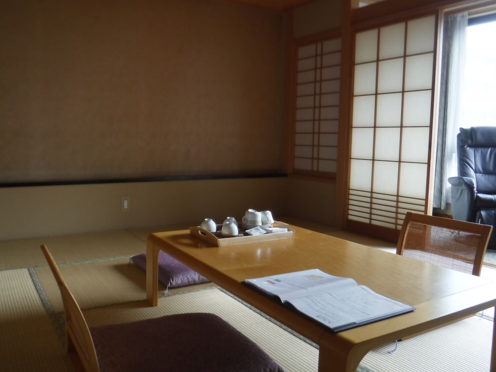 敷地内源泉かけ流し温泉 ホテル REFRESH CARE SPA 静岡