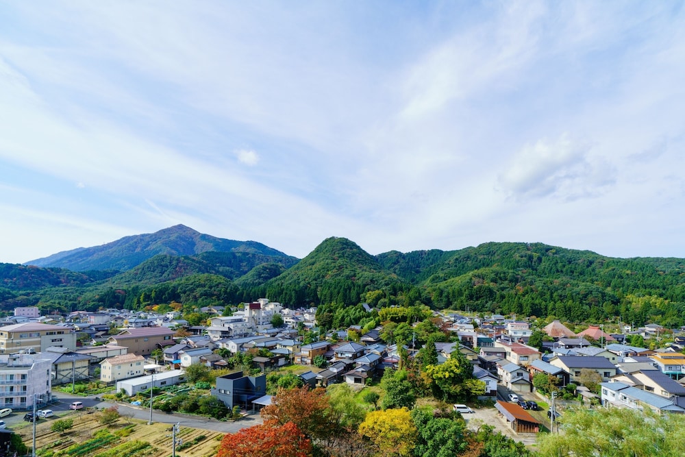 越後平野と弥彦連山一望の宿 穂々-HOHO- 新潟