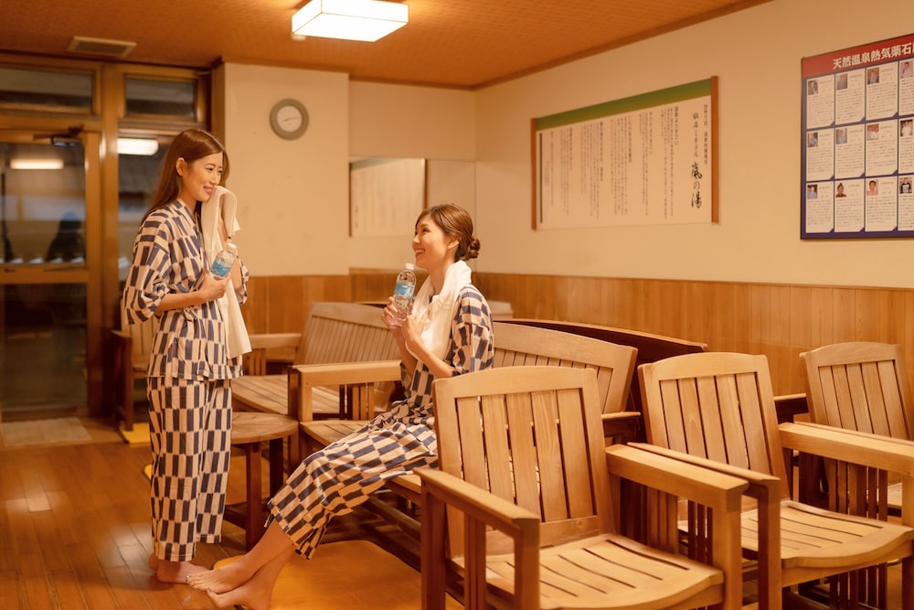 越後平野と弥彦連山一望の宿 穂々-HOHO- 新潟