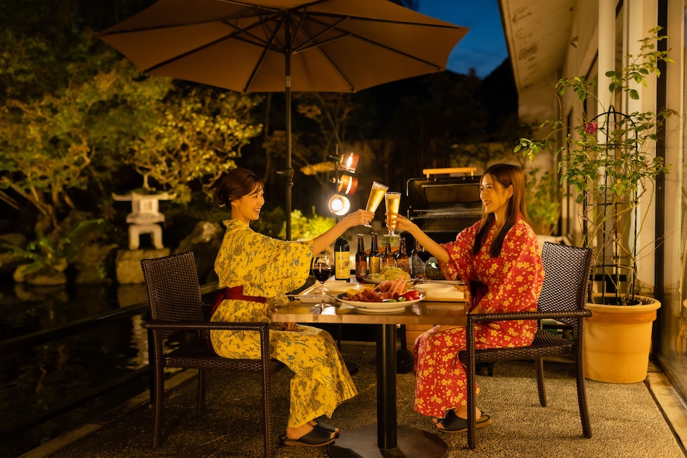 越後平野と弥彦連山一望の宿 穂々-HOHO- 新潟