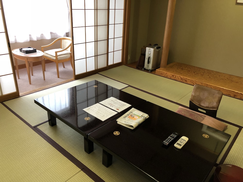 湖畔の宿 吉田家 新潟
