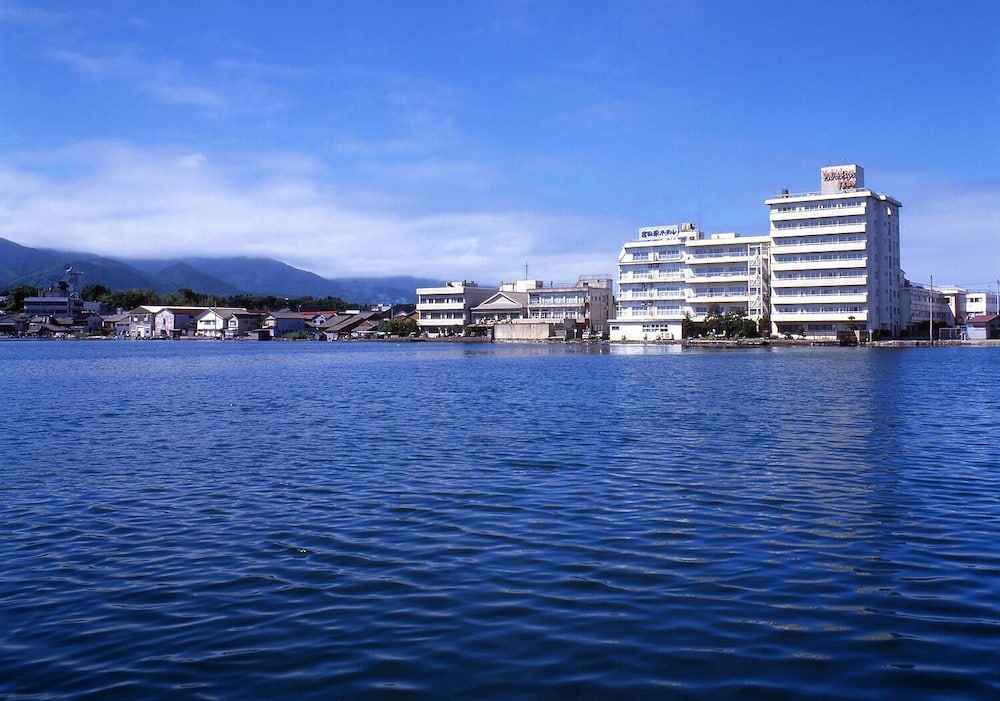 湖畔の宿 吉田家 新潟