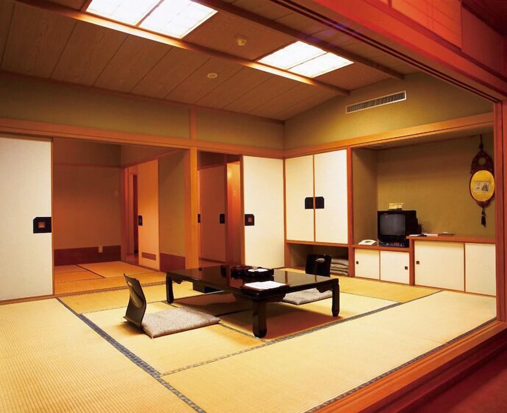 八幡温泉 八幡館 新潟