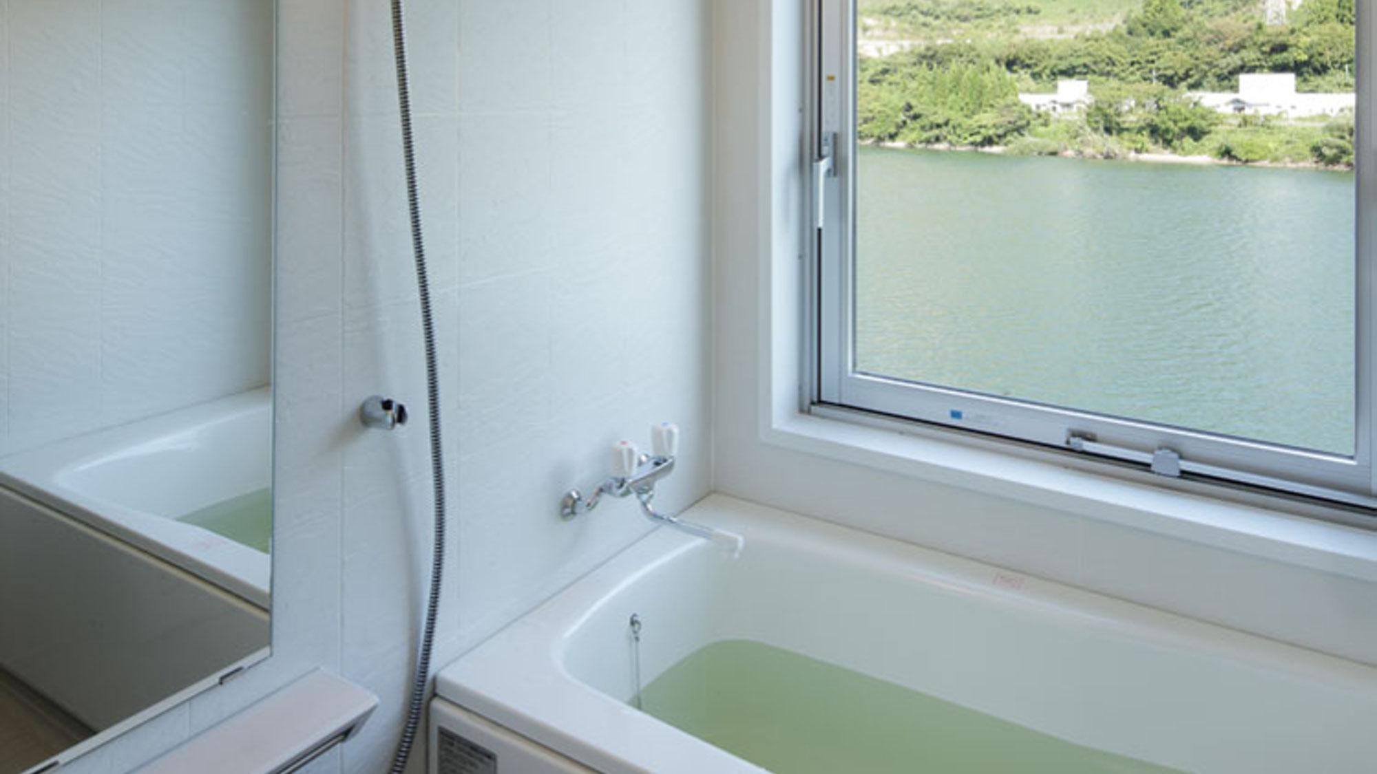 咲花温泉 翠玉の湯 佐取館 新潟