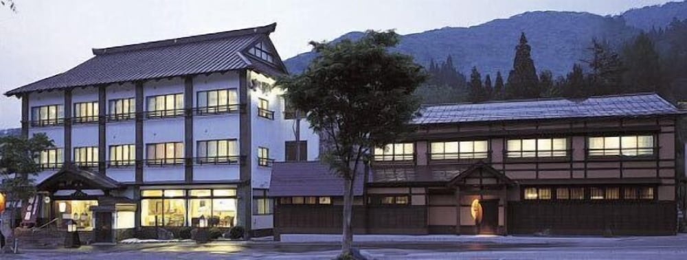 三国峠温泉 御宿本陣 新潟