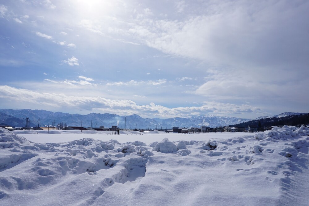 SANSAN YUZAWA CAFE AND BAR & BACKPACKERS 新潟