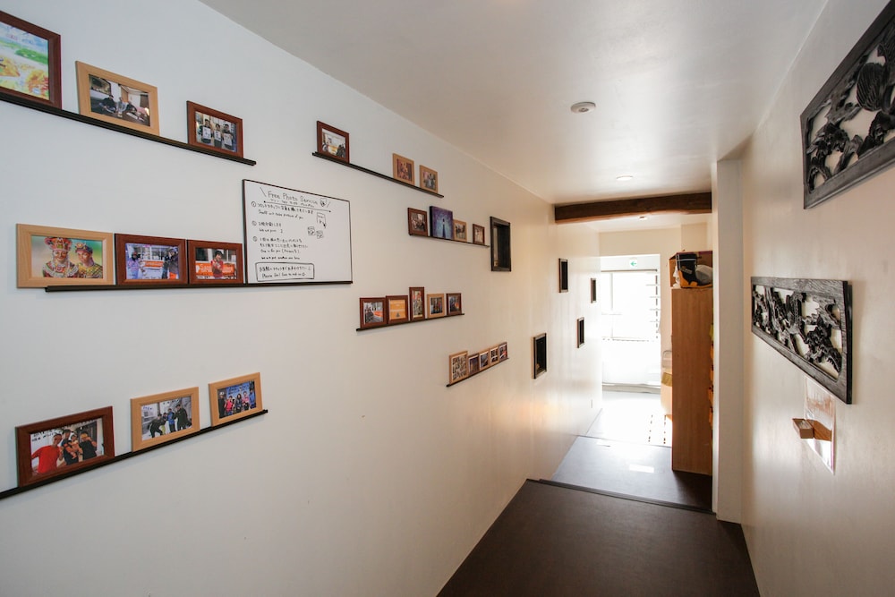 SANSAN YUZAWA CAFE AND BAR & BACKPACKERS 新潟