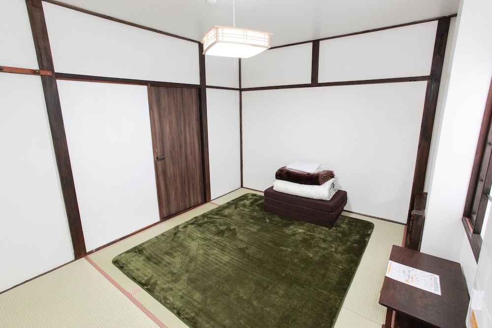 SANSAN YUZAWA CAFE AND BAR & BACKPACKERS 新潟
