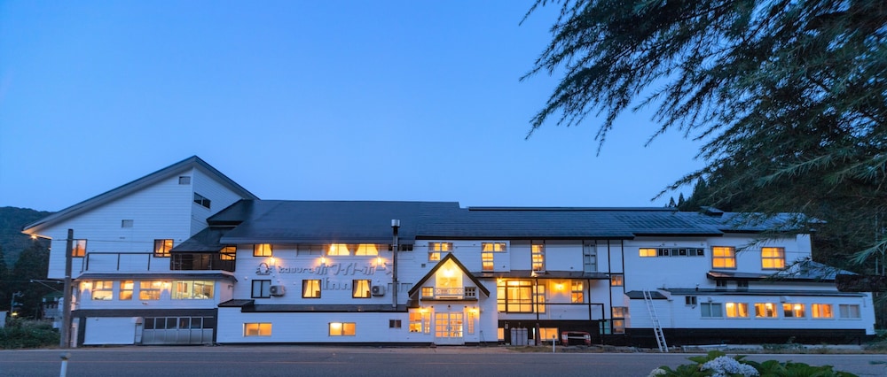 KAGURA WHITE HORSE INN 新潟