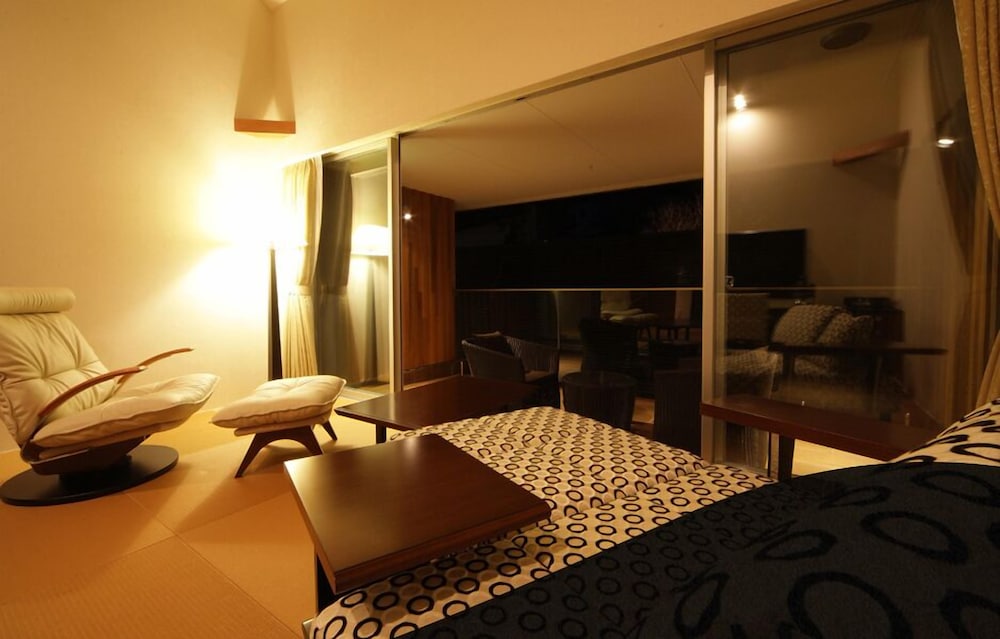 四季 FOUR SEASONS YUZAWA クワトロ QUATTRO 新潟