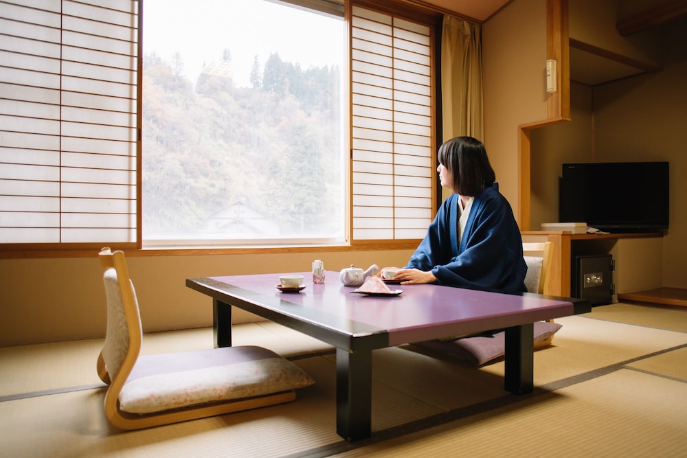 花とほたる 湯のさと 雪国 新潟