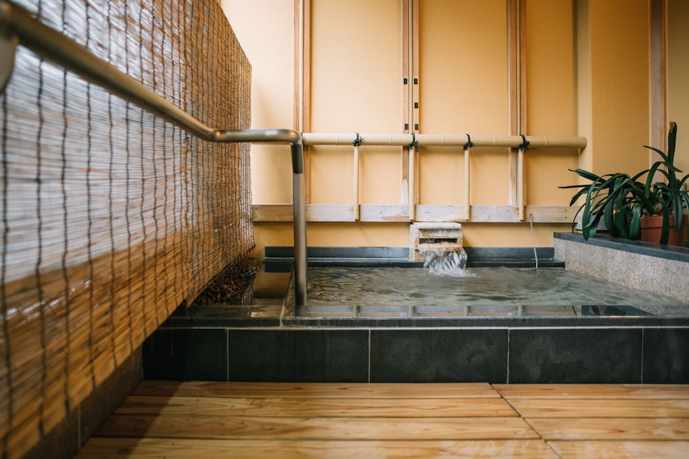 花とほたる 湯のさと 雪国 新潟