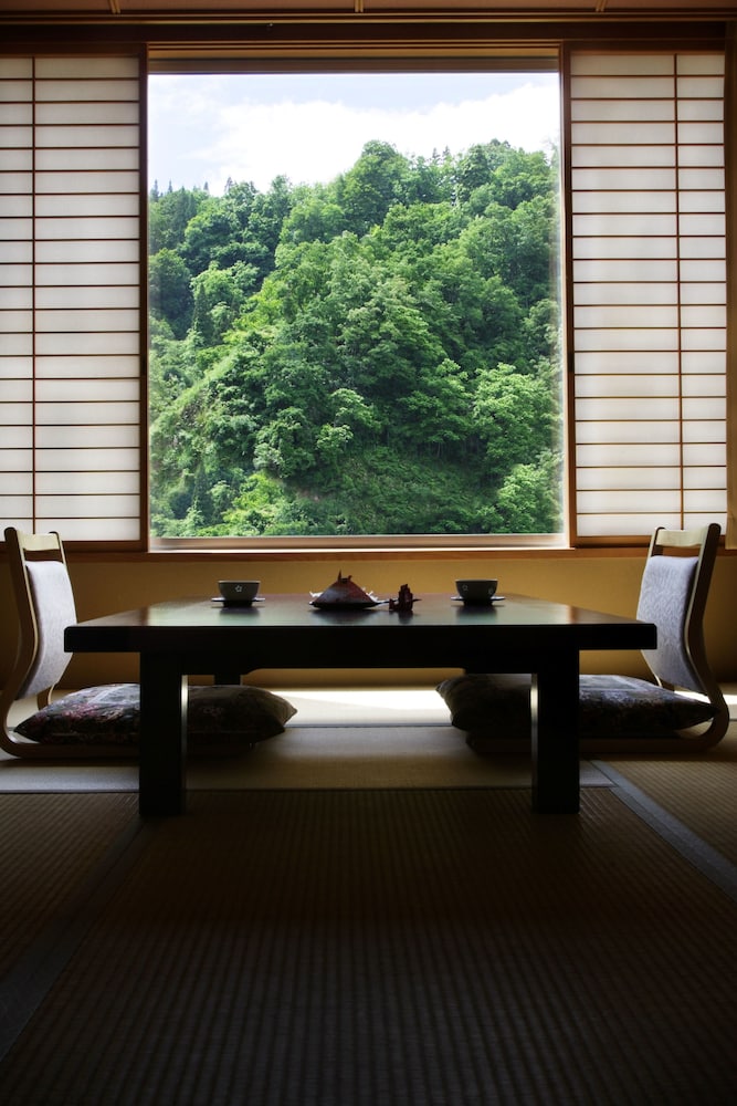 花とほたる 湯のさと 雪国 新潟