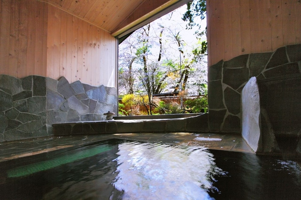越後田中温泉 しなの荘. 新潟
