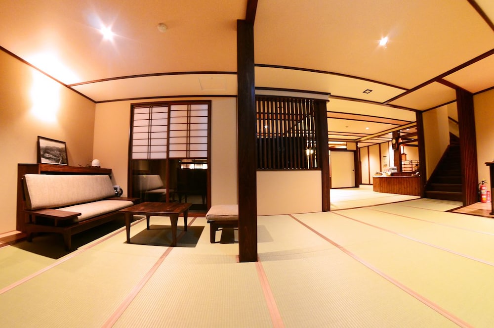 越後田中温泉 しなの荘. 新潟