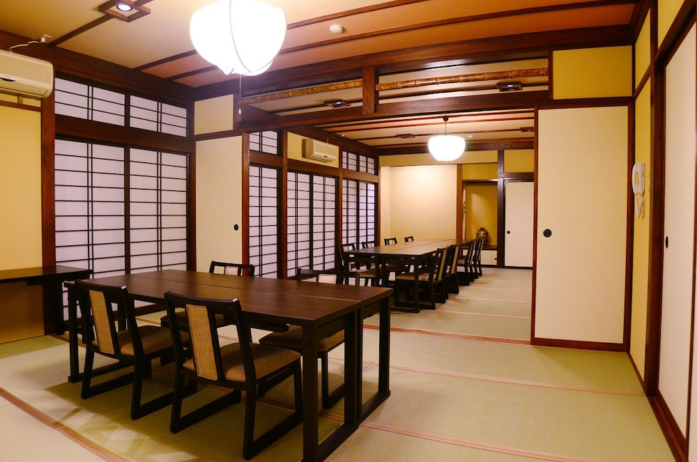 越後田中温泉 しなの荘. 新潟