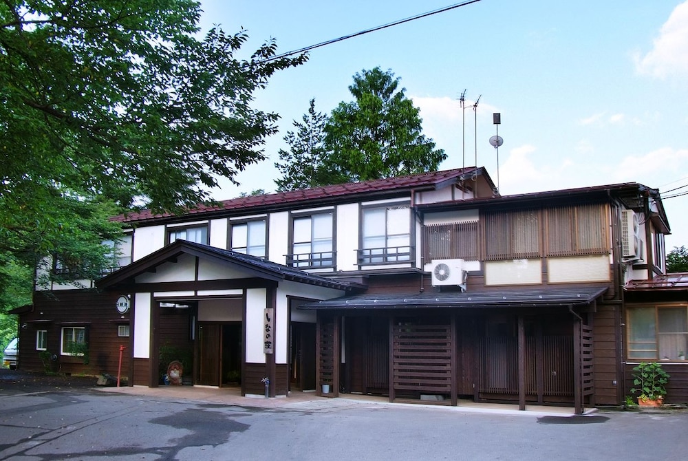 越後田中温泉 しなの荘. 新潟