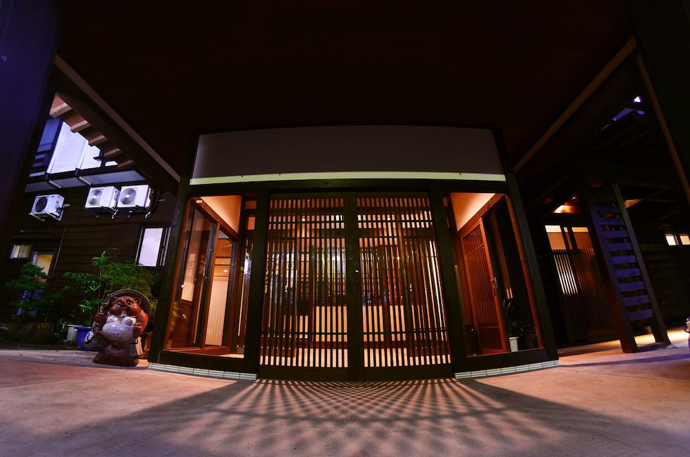 越後田中温泉 しなの荘. 新潟