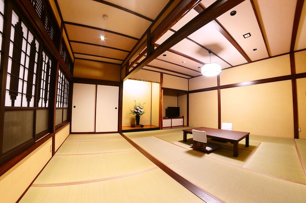 越後田中温泉 しなの荘. 新潟