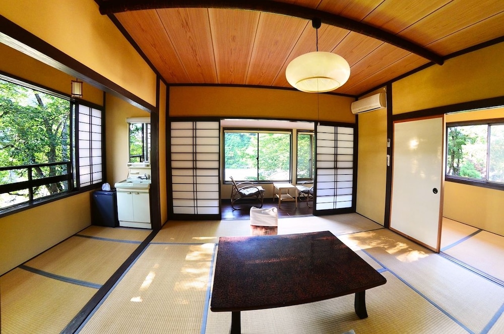 越後田中温泉 しなの荘. 新潟