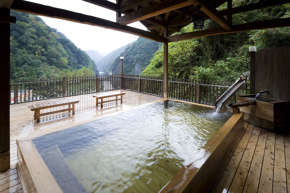 杖立温泉渓流の宿 大自然 熊本
