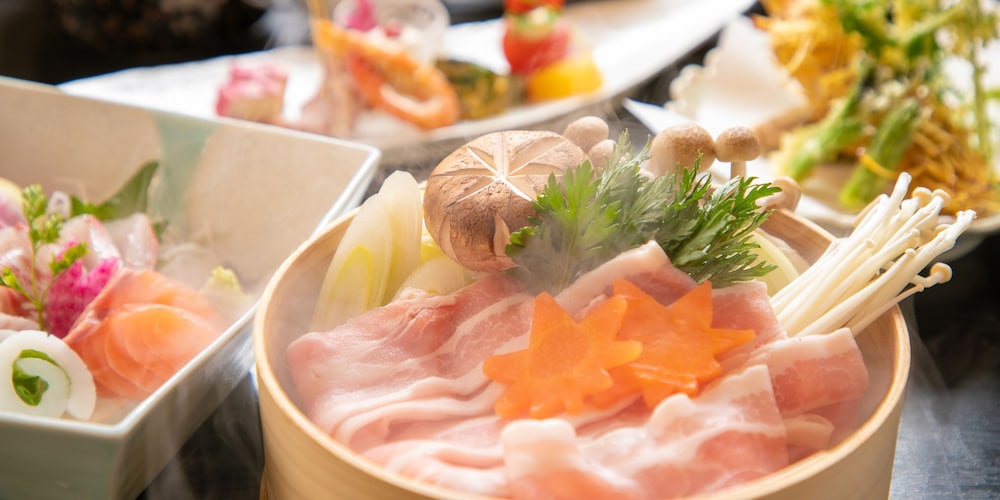 湧き水と創作料理の宿 つるや 熊本