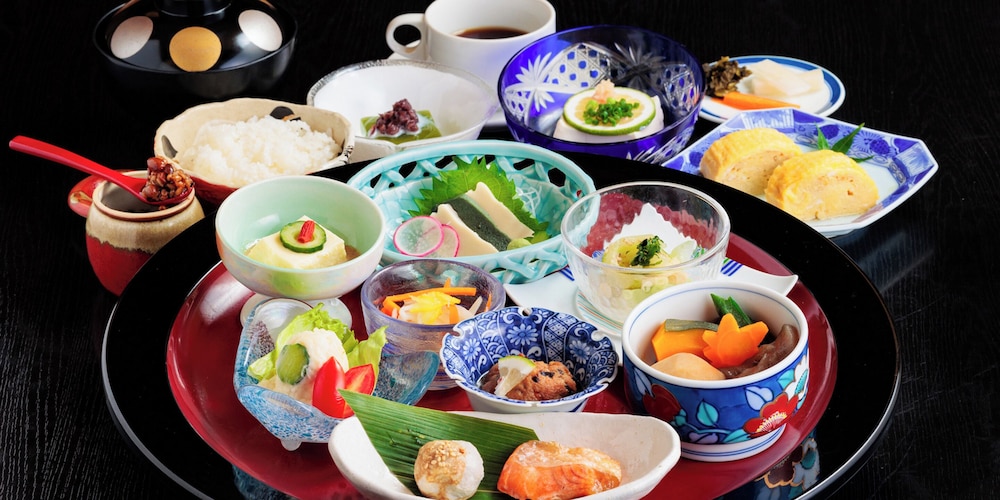 湧き水と創作料理の宿 つるや 熊本