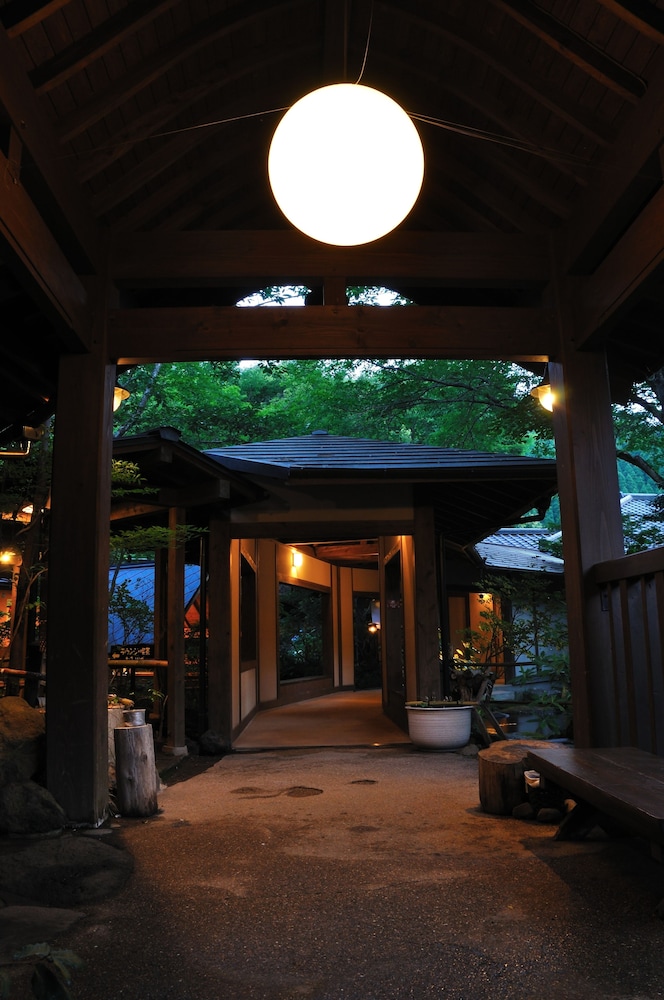 黒川温泉 やまびこ旅館 熊本