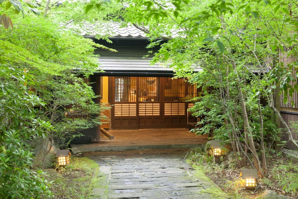 小田温泉 静寂な森の宿 山しのぶ 熊本