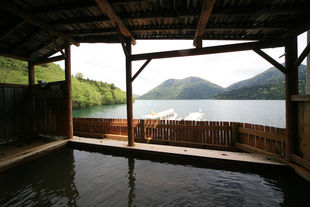 然別湖畔温泉ホテル 風水 帯広