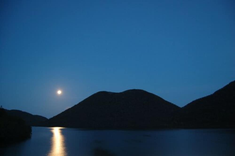 然別湖畔温泉ホテル 風水 帯広