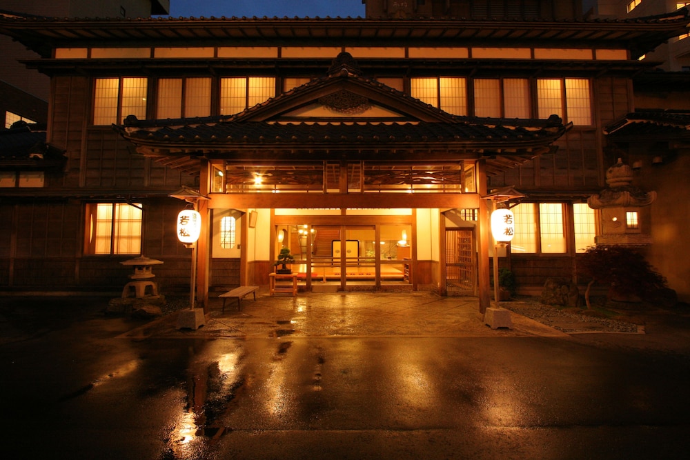 割烹旅館 若松 函館