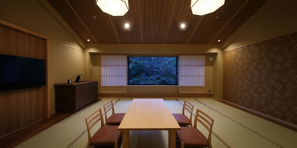 函館 湯の川温泉 ホテル万惣 函館