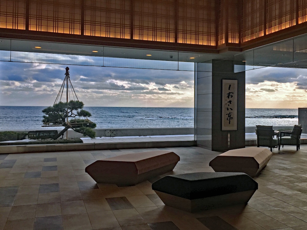 平成館 しおさい亭 花月 函館