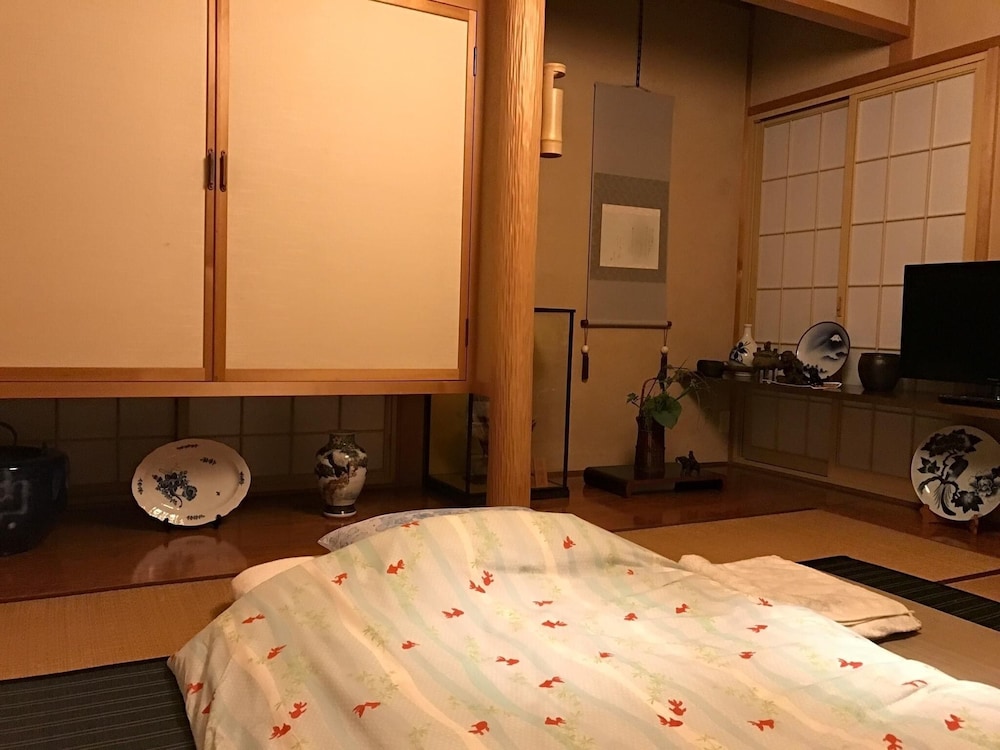 ゲストハウス チャラ 青森