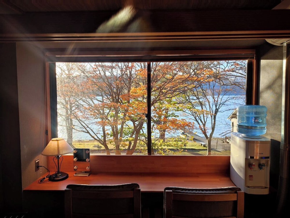 十和田湖畔 桜楽 青森