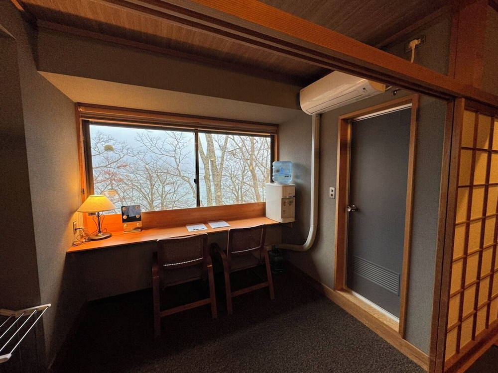 十和田湖畔 桜楽 青森