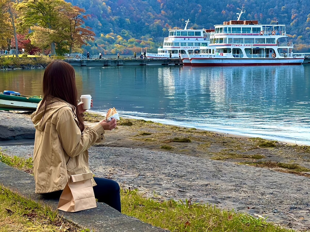十和田湖畔 桜楽 青森