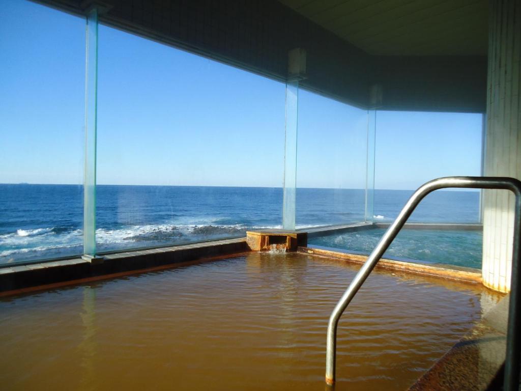 黄金崎不老ふ死温泉 青森