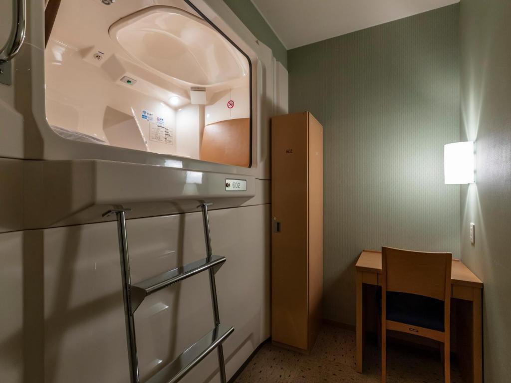 ASAHI SAUNA CAPSULE INN HIROSAKI 青森