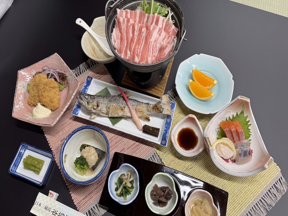 谷地温泉 三沢