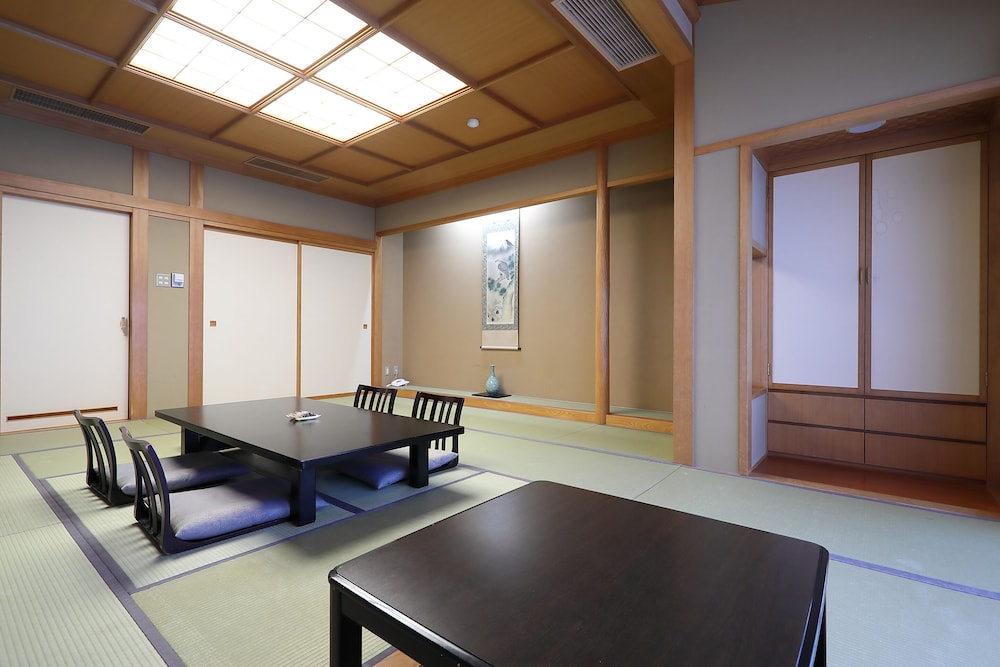 OYO旅館 上畑温泉さわらび 横手 秋田