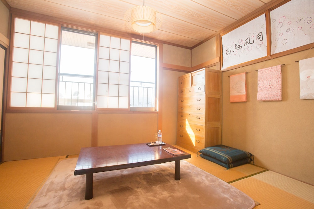 MINPAKU AMBO 秋田