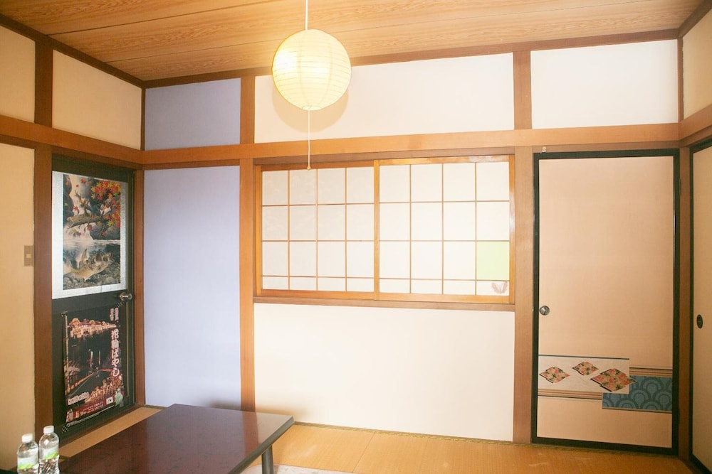 MINPAKU AMBO 秋田