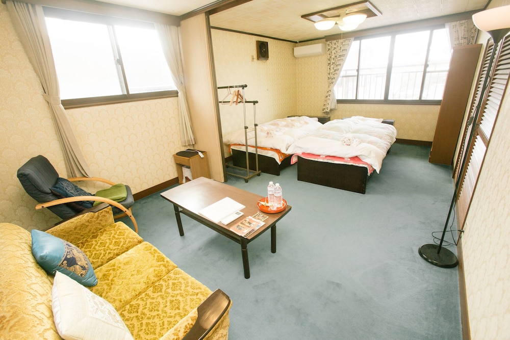 MINPAKU AMBO 秋田