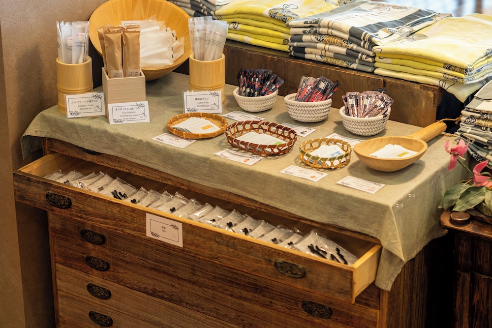 湖畔浪漫の宿かたくりの花 秋田