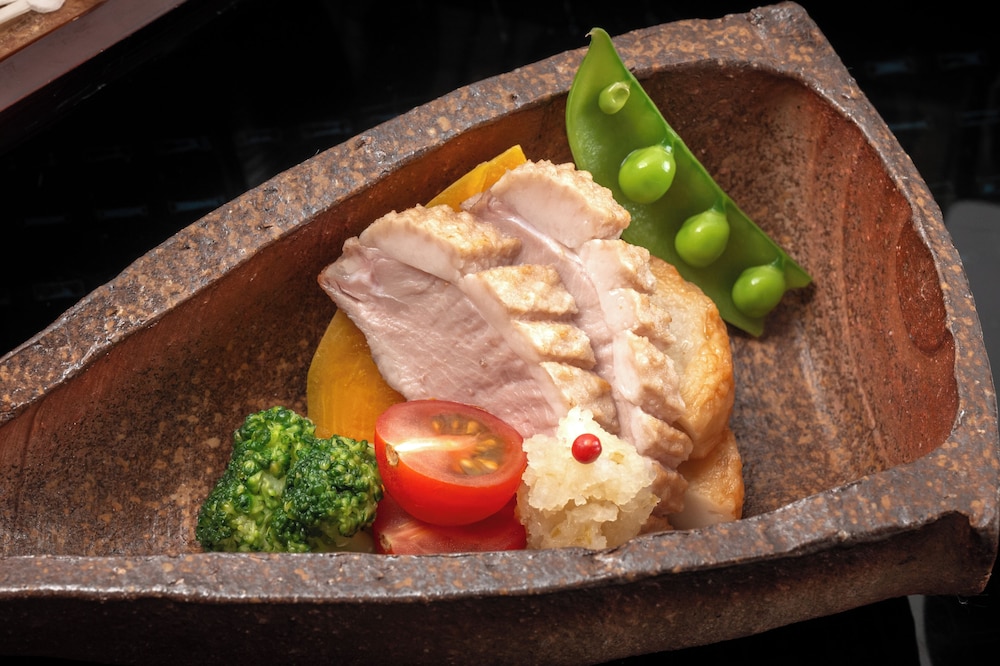 湖畔浪漫の宿かたくりの花 秋田