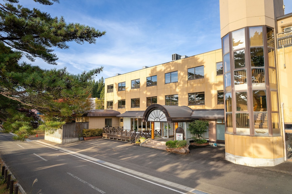 湖畔浪漫の宿かたくりの花 秋田